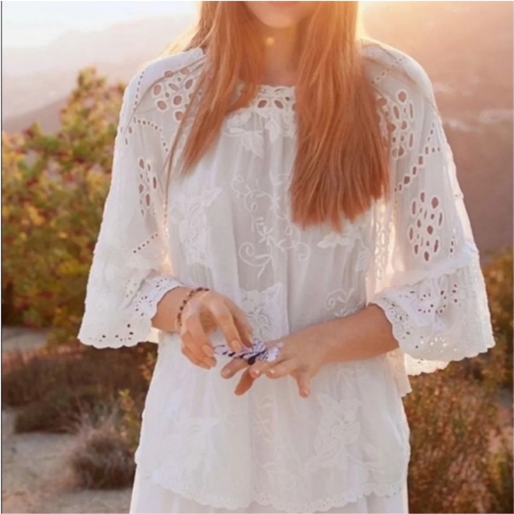 Johnny Was Roman Ruffle Eyelet Blouse White Floral